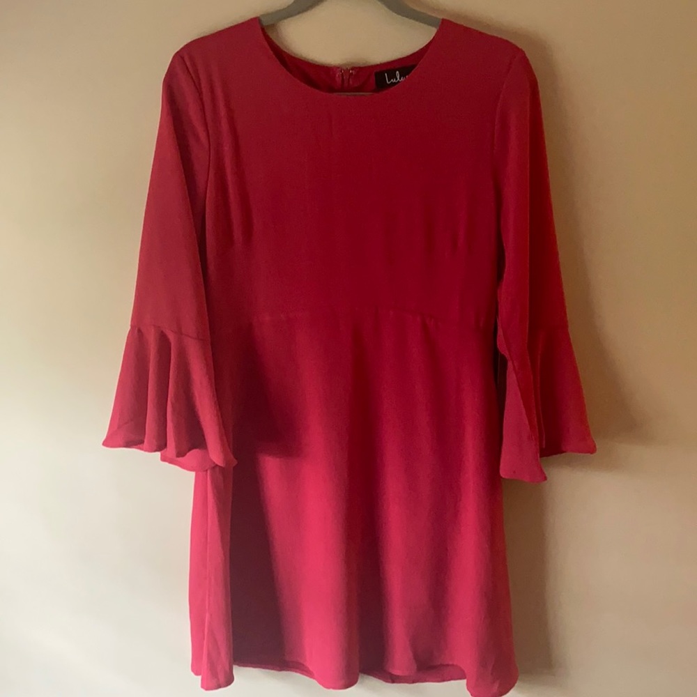 NWT Lulu’s dress. Pink. Size large. Bell sleeves.